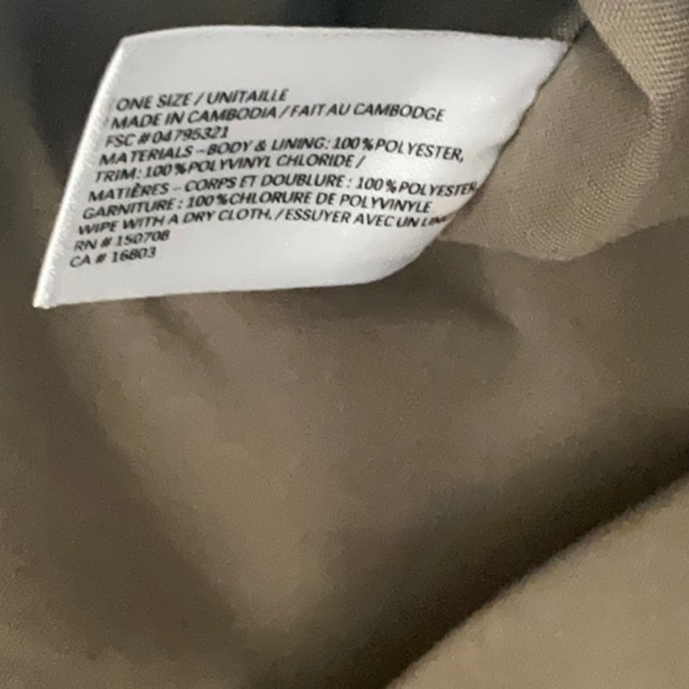 Avon Weekender Travel Bag - Picture 12 of 12